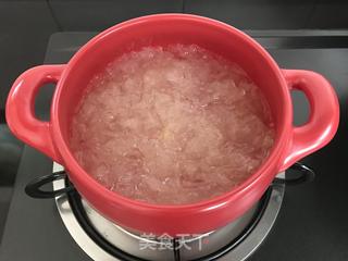 甜瓜枸杞银耳羹的做法步骤：3