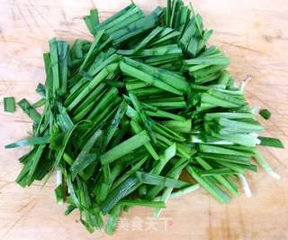 韭菜炒肉燕的做法步骤:4