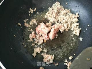 罗勒风味番茄肉酱意面的做法步骤:6