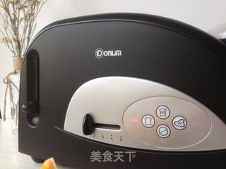 蜜瓜三明治的做法步骤:3