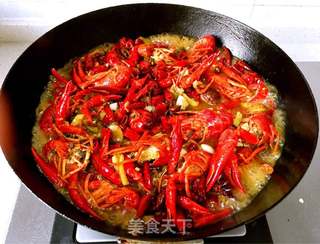 夜啤酒之麻辣小龙虾的做法步骤:12