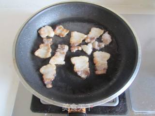 圆白菜炒饼的做法步骤:3