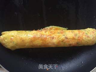 香肠抱蛋卷的做法步骤:9