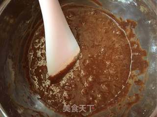 玫瑰黑森林蛋糕的做法步骤:4