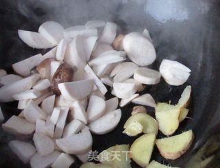 燕麦饭配三文鱼蘑菇汤的做法步骤:5