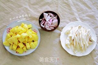 土豆焖饭的做法步骤:2