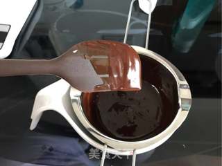 巧克力淋面蛋糕的做法步骤:23