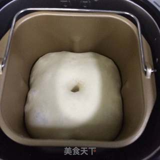 培根口蘑田园披萨的做法步骤:3
