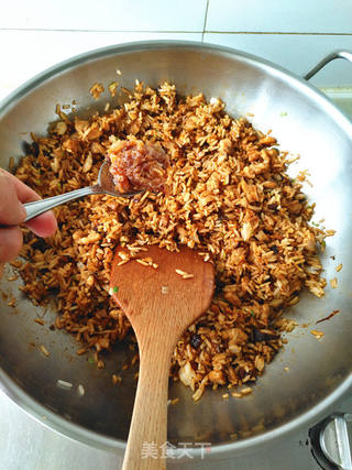 香菇鸡肉酱油炒饭的做法步骤:10
