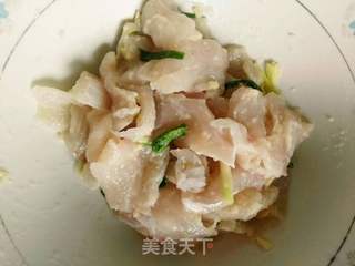 麻辣鲈鱼的做法步骤:7