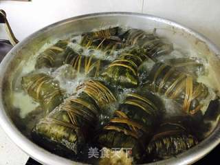五香肉粽的做法步骤:9