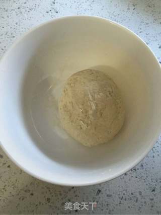 小猪豆沙包的做法步骤:4