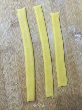 小猪豆沙包的做法步骤:11