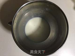 炼乳花生芝麻包的做法步骤：1