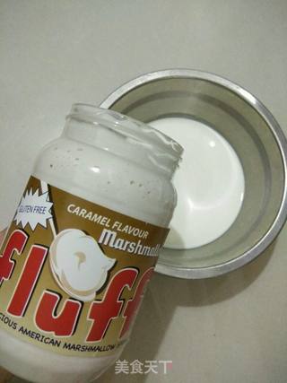 fluff棉花糖之红丝绒旋涡蛋糕的做法步骤:10