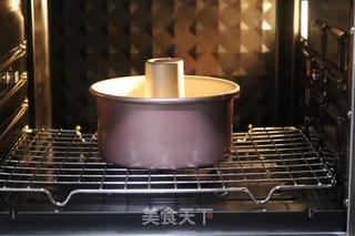 六寸中空戚风蛋糕的做法步骤：12