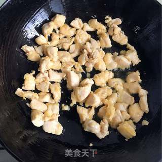 宫保鸡丁的做法步骤:3