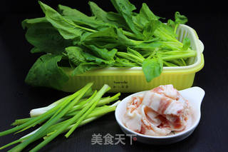 菠菜包子的做法步骤:2