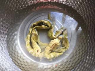 扁尖干贝冬瓜汤的做法步骤:3