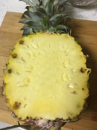 五彩菠萝饭的做法步骤:2