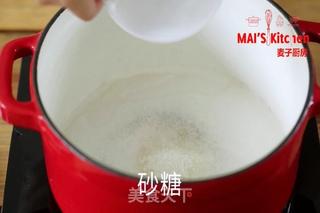 自制草莓糖浆雪花冰的做法步骤:2
