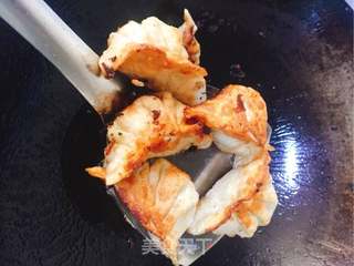 水煎肉饺的做法步骤:17