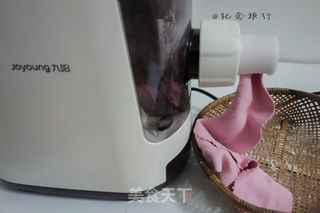 双色玫瑰花饺子的做法步骤:7