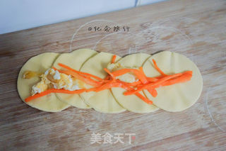 双色玫瑰花饺子的做法步骤:12