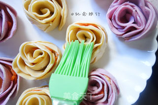 双色玫瑰花饺子的做法步骤:15