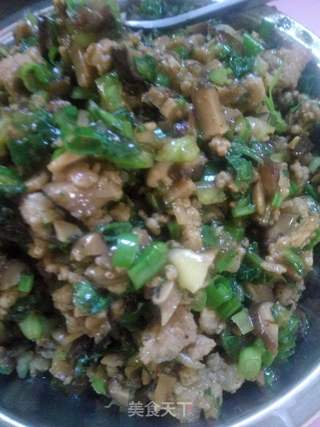 香菇青菜肉包子的做法步骤:6