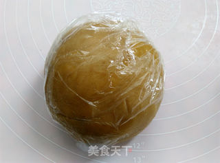 记忆中的红糖五仁月饼的做法步骤：4