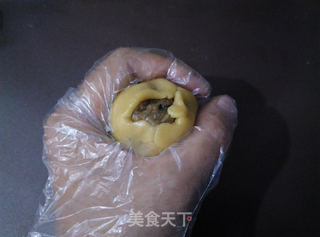 记忆中的红糖五仁月饼的做法步骤：10