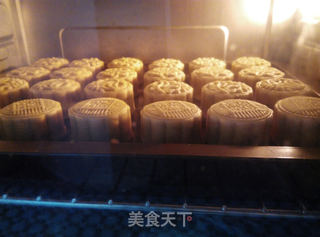 记忆中的红糖五仁月饼的做法步骤:14