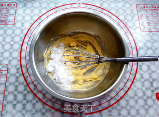 万圣节不给糖就捣蛋——南瓜饼干的做法步骤:4