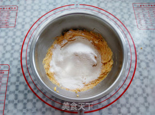 万圣节不给糖就捣蛋——南瓜饼干的做法步骤:8