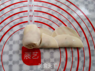 0技巧高颜值——玫瑰花饺子的做法步骤:8