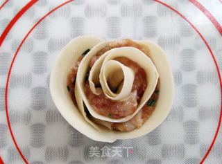 0技巧高颜值——玫瑰花饺子的做法步骤:9