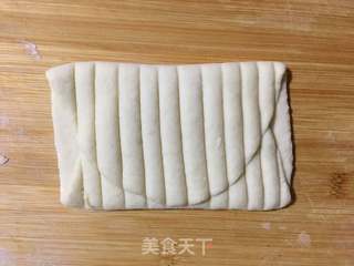 酒酿贝壳馒头的做法步骤:7