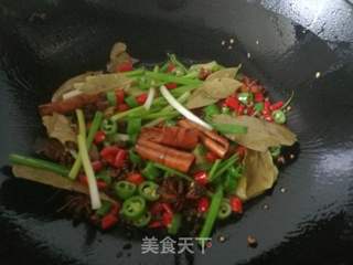 卤鸭脖鸭脚鸡翅卤蛋的做法步骤:3