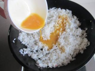 鸡蛋榨菜炒饭的做法步骤:6