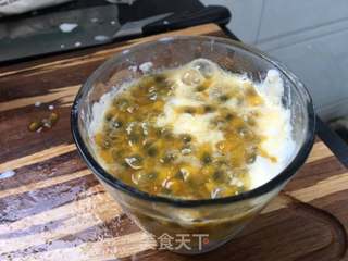 百香果牛奶沙冰的做法步骤:3