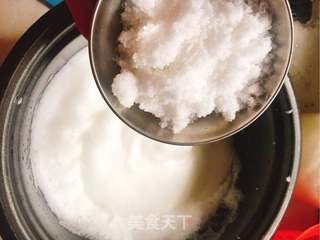 无油开口笑纸杯蛋糕的做法步骤:5