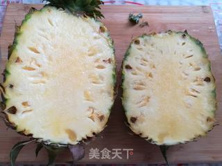 菠萝蛋炒饭的做法步骤:2
