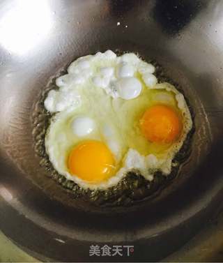 番茄蛋炒饭的做法步骤:6