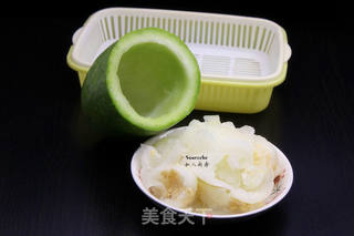 八宝豆冬瓜盅的做法步骤:3