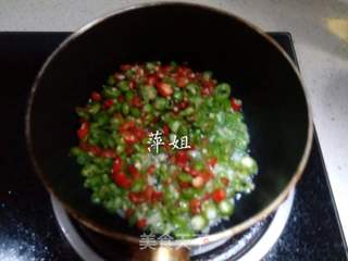 辣椒拌皮蛋的做法步骤:6