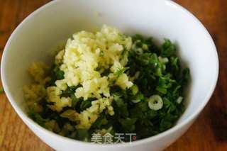 婆婆丁馅麦穗饺子的做法步骤:5
