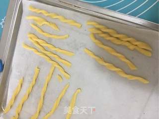 宝宝滴美味小零食--【磨牙棒】+【手指饼干】+【阿拉棒】的做法步骤:3
