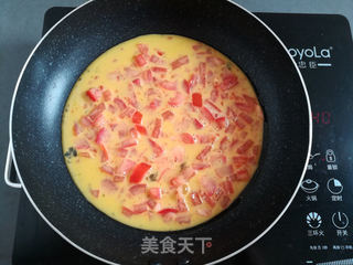 番茄鸡蛋三明治的做法步骤:5