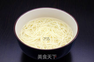 凉拌鸡丝面的做法步骤:4